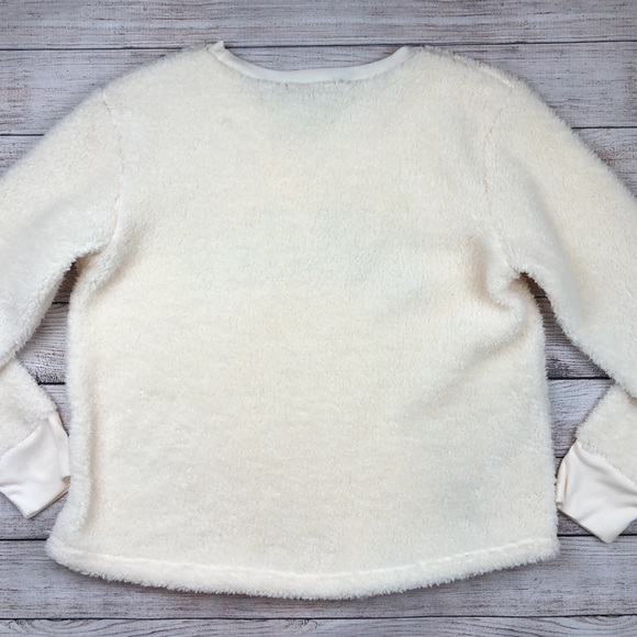 Aeropostale Fuzzy Top | Size Large - Picture 4 of 6